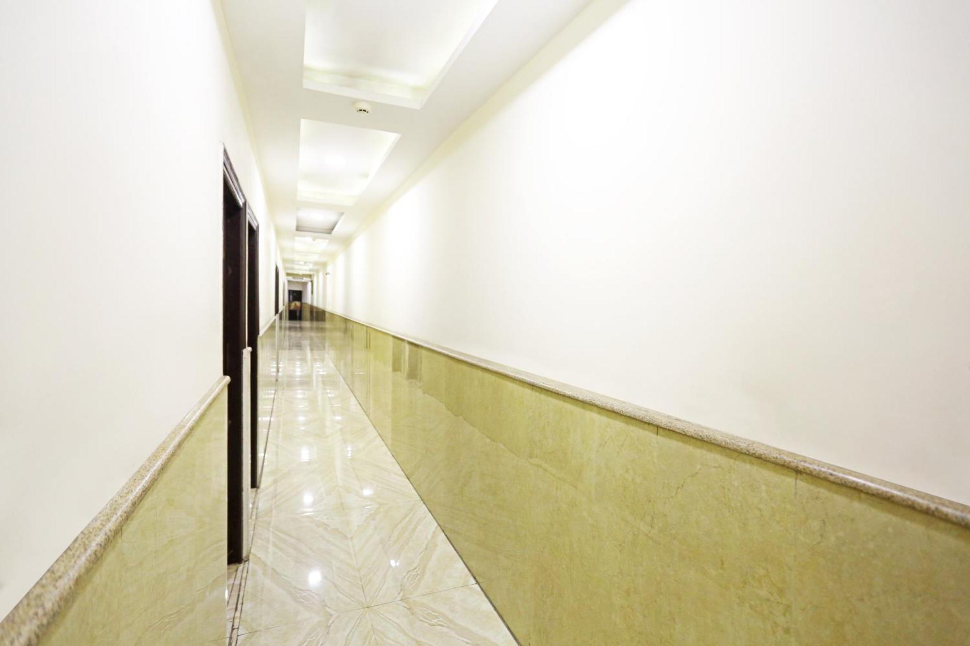Hotel The Kiara Near Delhi Airport Nueva Delhi Exterior foto