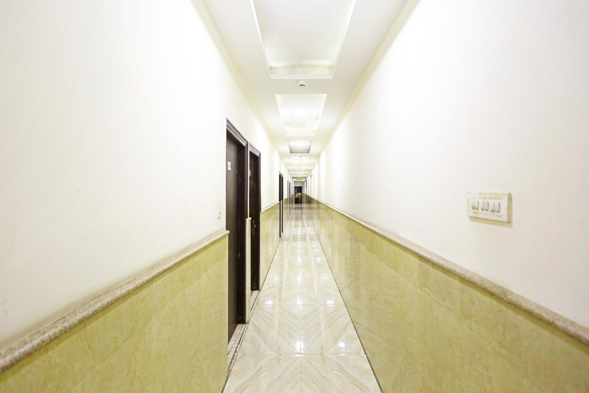 Hotel The Kiara Near Delhi Airport Nueva Delhi Exterior foto