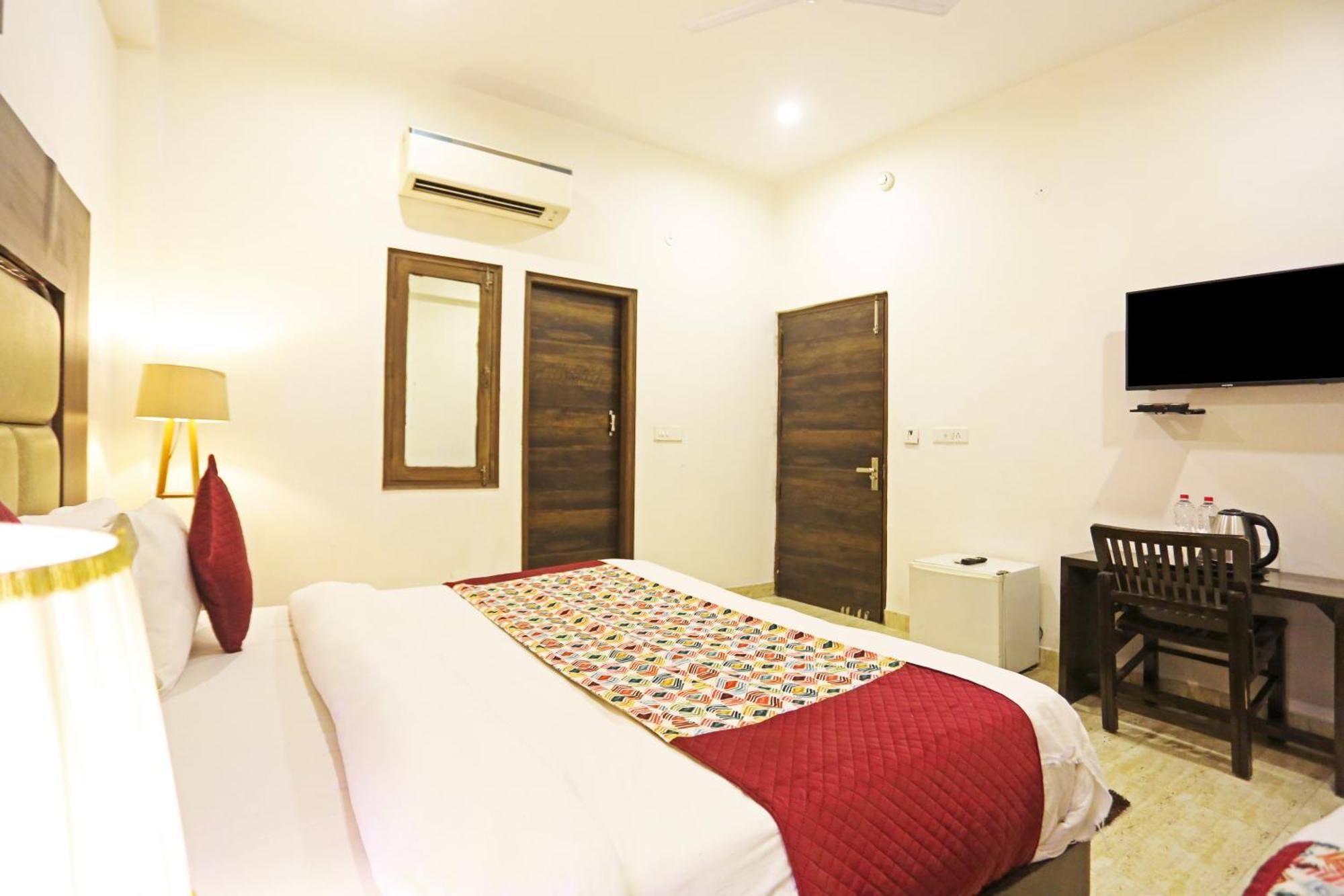 Hotel The Kiara Near Delhi Airport Nueva Delhi Exterior foto